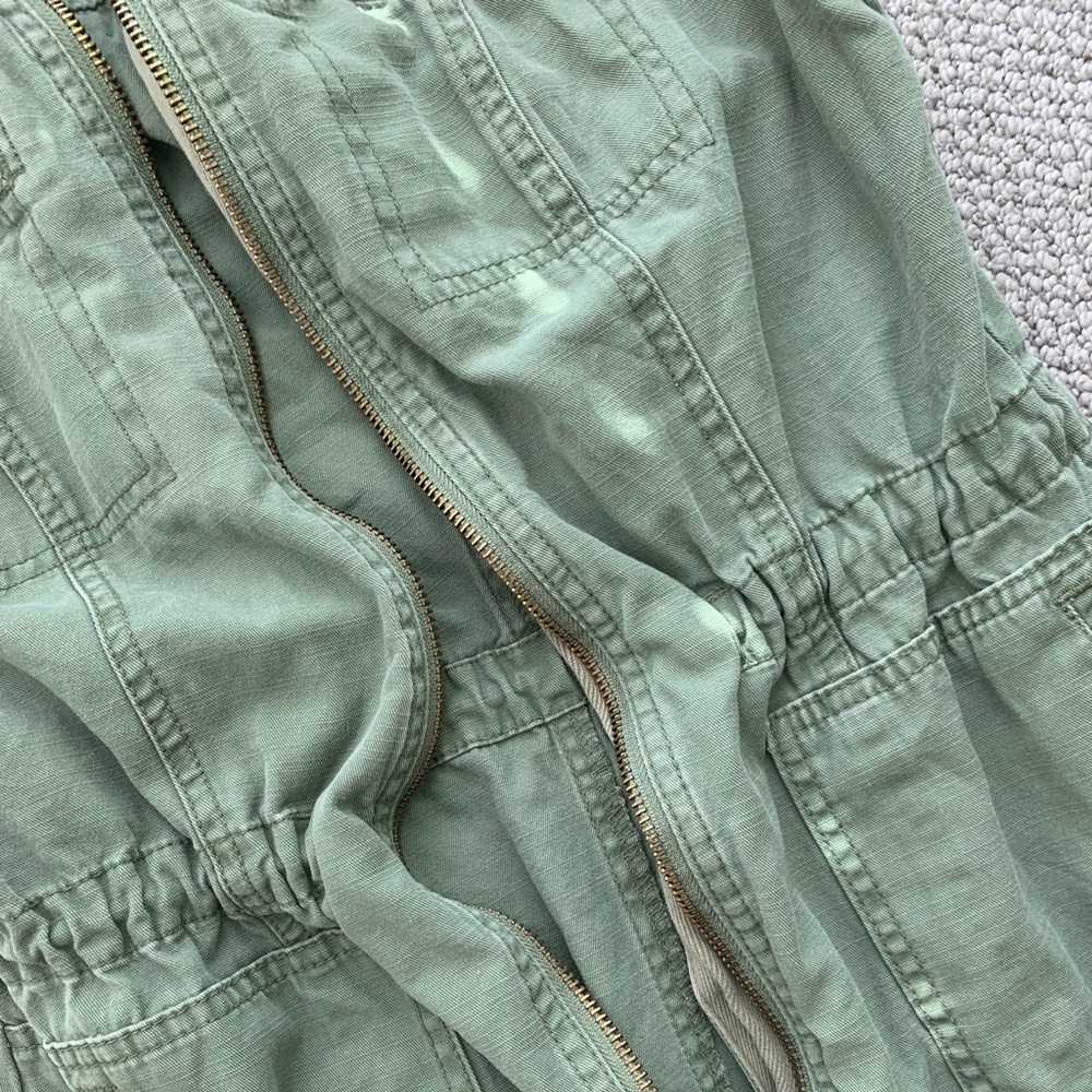Women’s Vest - Picture 4 of 4